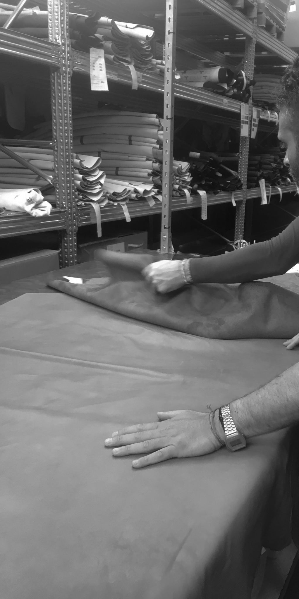 Det mintgröna kalvskinnet som vår slip-in sandal style Coco är tillverkat av.