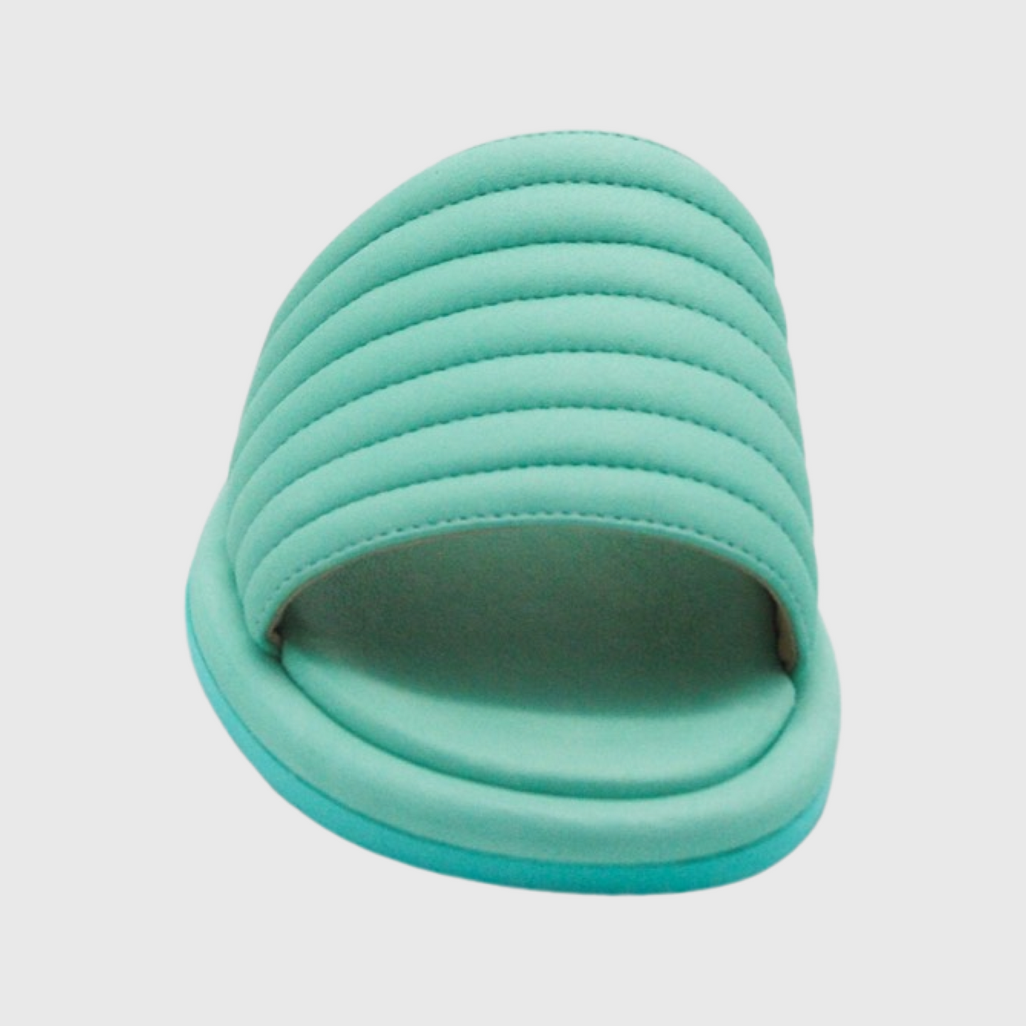 Slip-in skinnsandal i mintgrön kalvskinn. Öppen tå med mjuk ovandel av innerfoder ab getskinn.